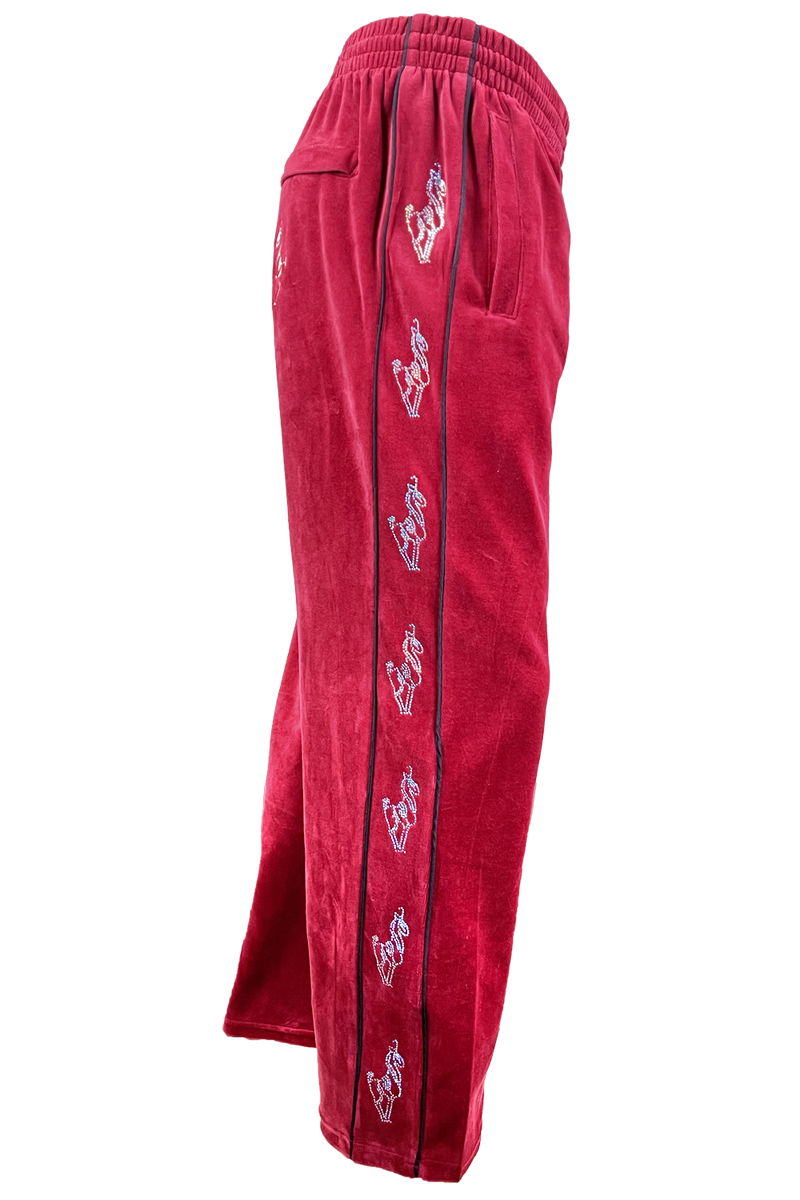 apres ski, Le Chamois, velour, tracksuit, sweatsuit, Palisades Tahoe, rhinestones, embroidery, custom, burgundy, skiing